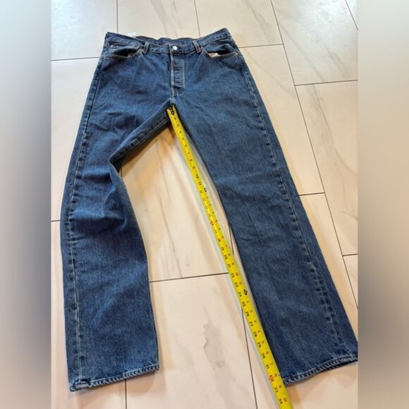 Levi's 501 high waisted button fly jeans 36x33 (men’s) - like new! - Picture 5 of 8